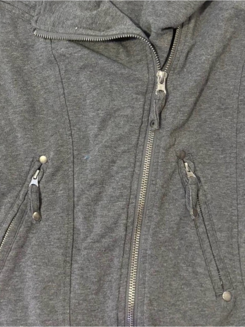 2000s Y2K GUESS grey jacket with zip-up and pockets - Picture 4 of 5